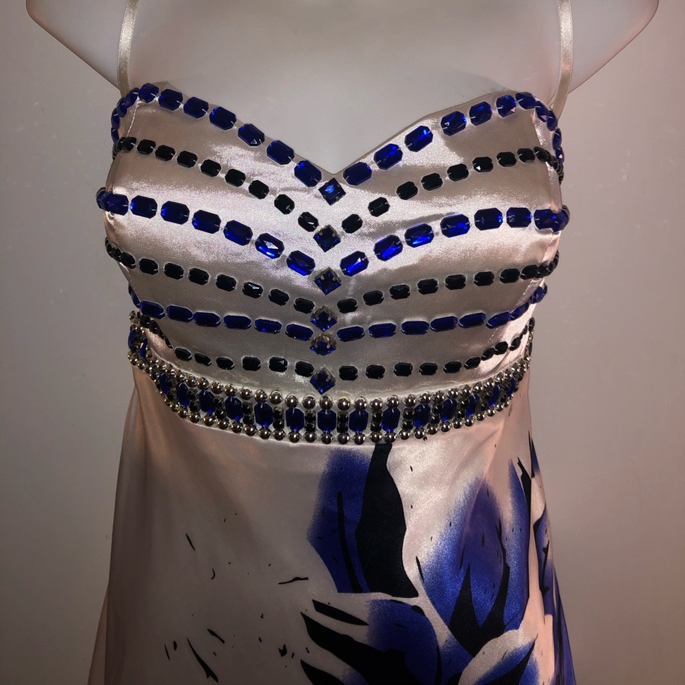 Gorgeous white formal/ homecoming gown